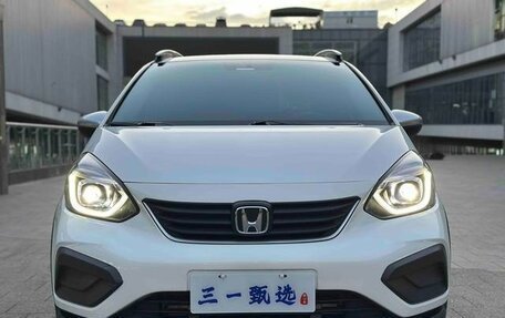 Honda Fit, 2022 год, 1 050 002 рублей, 6 фотография