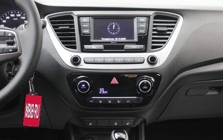 Hyundai Solaris II рестайлинг, 2018 год, 1 450 000 рублей, 12 фотография