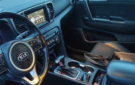 KIA Sportage IV рестайлинг, 2018 год, 2 033 000 рублей, 10 фотография