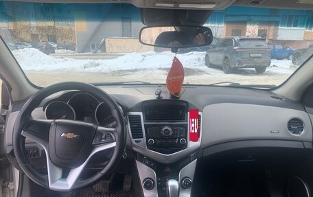 Chevrolet Cruze II, 2011 год, 715 000 рублей, 6 фотография