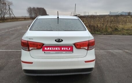 KIA Rio III рестайлинг, 2015 год, 800 000 рублей, 4 фотография