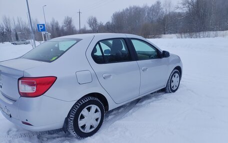 Renault Logan II, 2016 год, 800 000 рублей, 4 фотография