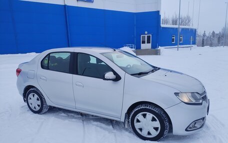 Renault Logan II, 2016 год, 800 000 рублей, 7 фотография
