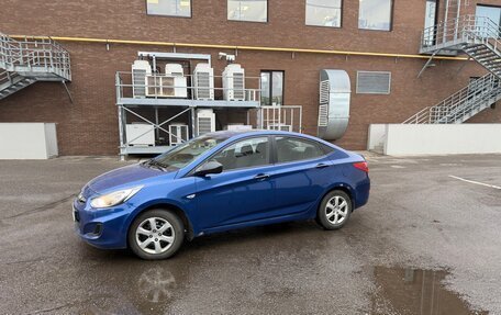 Hyundai Solaris II рестайлинг, 2013 год, 535 000 рублей, 2 фотография