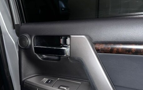 Toyota Land Cruiser 200, 2012 год, 3 300 000 рублей, 6 фотография