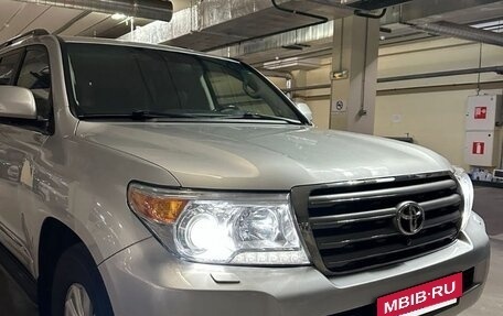 Toyota Land Cruiser 200, 2012 год, 3 300 000 рублей, 2 фотография