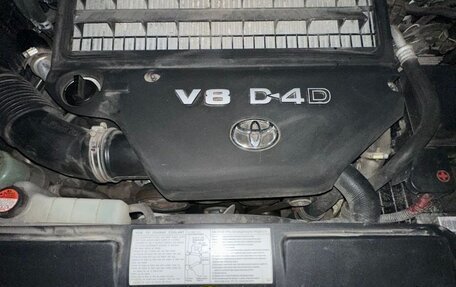 Toyota Land Cruiser 200, 2012 год, 3 300 000 рублей, 26 фотография