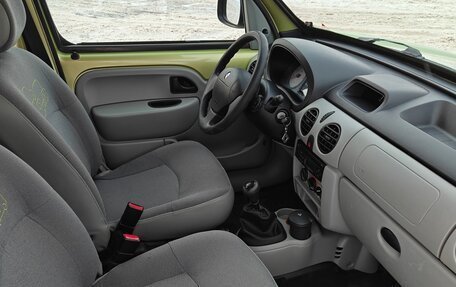 Renault Kangoo II рестайлинг, 2004 год, 499 000 рублей, 14 фотография