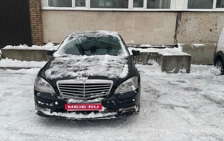 Mercedes-Benz S-Класс, 2011 год, 1 700 000 рублей, 2 фотография