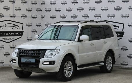 Mitsubishi Pajero IV, 2015 год, 2 900 000 рублей, 2 фотография