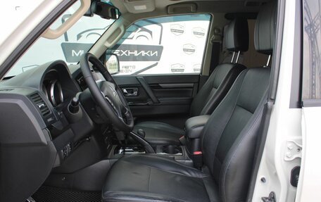 Mitsubishi Pajero IV, 2015 год, 2 900 000 рублей, 16 фотография