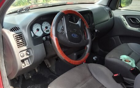 Ford Escape II, 2003 год, 300 000 рублей, 12 фотография
