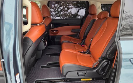 KIA Carnival, 2023 год, 4 140 000 рублей, 19 фотография