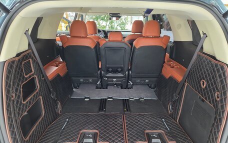 KIA Carnival, 2023 год, 4 140 000 рублей, 25 фотография