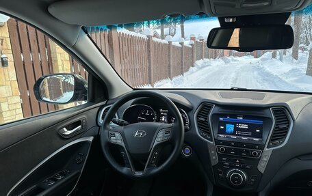 Hyundai Santa Fe III рестайлинг, 2017 год, 2 580 000 рублей, 21 фотография