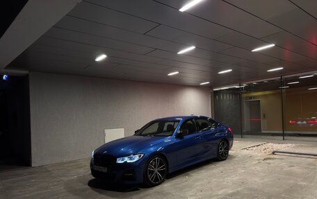 BMW 3 серия, 2019 год, 4 000 000 рублей, 20 фотография