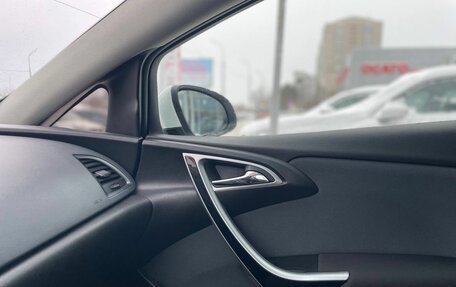 Opel Astra J, 2013 год, 790 000 рублей, 17 фотография