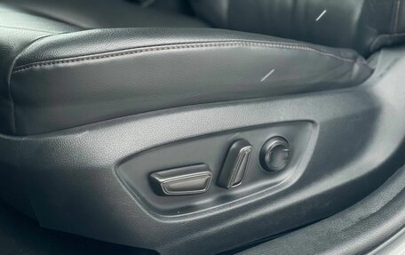 Toyota Camry, 2019 год, 2 180 000 рублей, 16 фотография