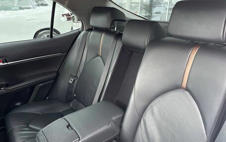 Toyota Camry, 2019 год, 2 180 000 рублей, 22 фотография