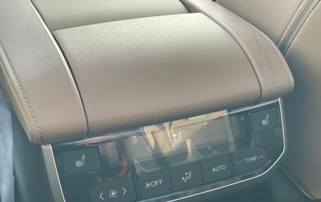 Toyota Highlander, 2025 год, 5 750 000 рублей, 28 фотография