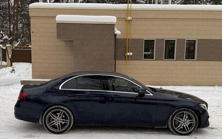 Mercedes-Benz E-Класс, 2020 год, 4 300 000 рублей, 4 фотография