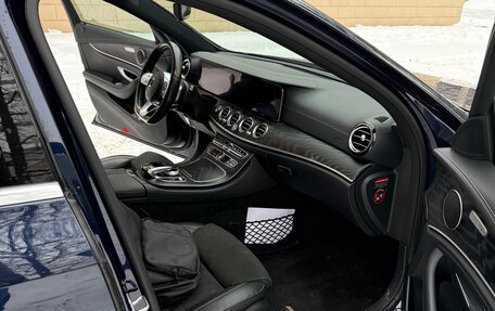 Mercedes-Benz E-Класс, 2020 год, 4 300 000 рублей, 11 фотография