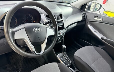 Hyundai Solaris II рестайлинг, 2013 год, 940 000 рублей, 14 фотография