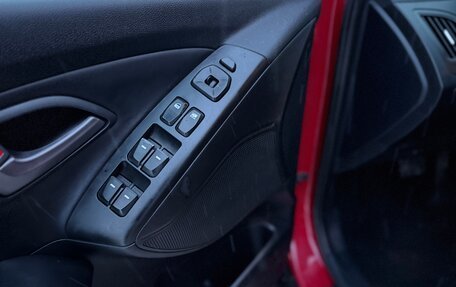 Hyundai ix35 I рестайлинг, 2013 год, 1 045 000 рублей, 17 фотография