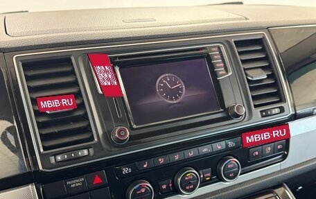 Volkswagen Multivan T6 рестайлинг, 2016 год, 2 915 000 рублей, 9 фотография