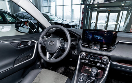 Toyota RAV4, 2025 год, 4 379 000 рублей, 8 фотография