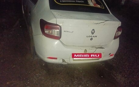 Renault Logan II, 2016 год, 370 000 рублей, 3 фотография