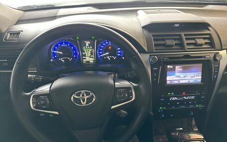 Toyota Camry, 2017 год, 2 160 000 рублей, 15 фотография