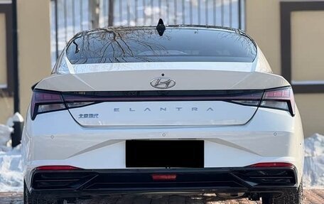 Hyundai Elantra, 2022 год, 1 850 000 рублей, 4 фотография