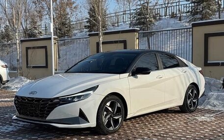 Hyundai Elantra, 2022 год, 1 850 000 рублей, 3 фотография