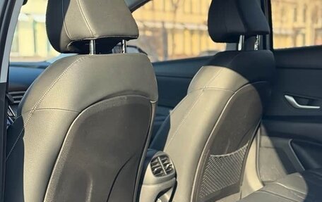 Hyundai Elantra, 2022 год, 1 850 000 рублей, 12 фотография