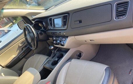 KIA Sedona III, 2016 год, 2 450 000 рублей, 5 фотография