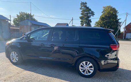 KIA Sedona III, 2016 год, 2 450 000 рублей, 2 фотография