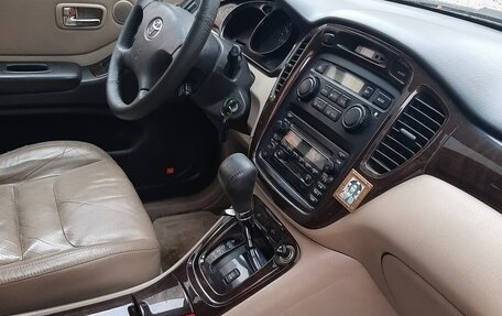 Toyota Highlander III, 2002 год, 850 000 рублей, 2 фотография