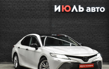 Toyota Camry, 2019 год, 2 830 000 рублей, 3 фотография