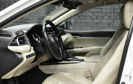 Toyota Camry, 2019 год, 2 830 000 рублей, 21 фотография