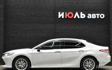 Toyota Camry, 2019 год, 2 830 000 рублей, 8 фотография