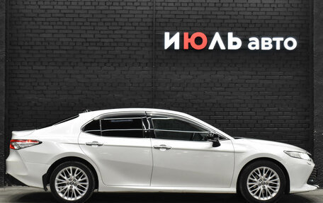 Toyota Camry, 2019 год, 2 830 000 рублей, 9 фотография