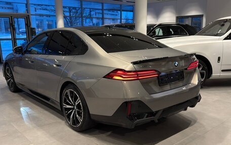 BMW 5 серия, 2025 год, 9 190 000 рублей, 6 фотография