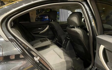 BMW 3 серия, 2016 год, 1 490 000 рублей, 14 фотография