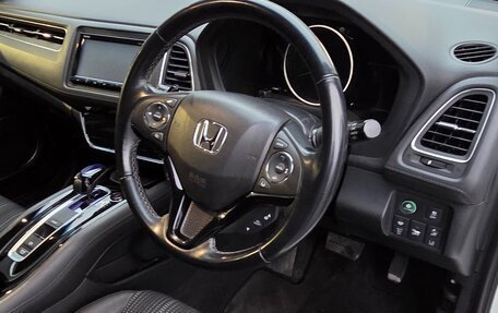 Honda Vezel, 2016 год, 1 765 000 рублей, 12 фотография