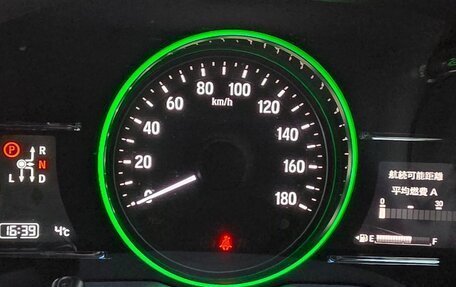 Honda Vezel, 2016 год, 1 765 000 рублей, 17 фотография