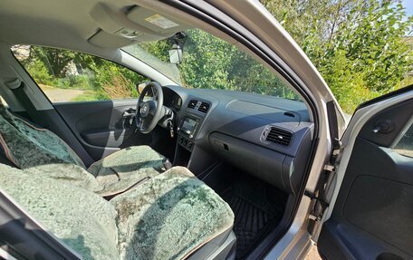 Volkswagen Polo VI (EU Market), 2015 год, 1 200 000 рублей, 11 фотография