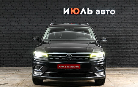 Volkswagen Tiguan II, 2017 год, 2 930 000 рублей, 2 фотография
