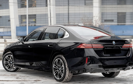 BMW 5 серия, 2025 год, 8 590 000 рублей, 3 фотография