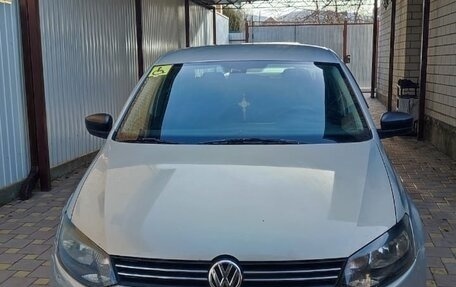 Volkswagen Polo VI (EU Market), 2010 год, 600 000 рублей, 2 фотография